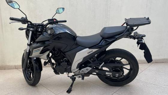 YAMAHA FZ25 FAZER ABS YAMAHA FZ25 FAZER ABS